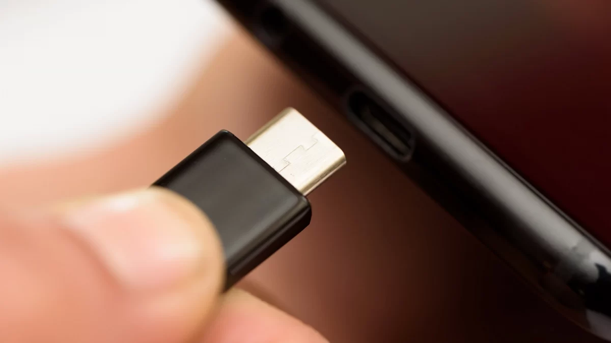 اتحادیه اروپا پیشنهاد یکسان شده شارژر USB-C برای همه گوشی ها را داده است